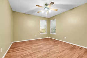 7803 Glenn Cliff Dr, Houston, TX 77064 - Photo 34