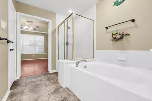 7803 Glenn Cliff Dr, Houston, TX 77064 - Photo 28