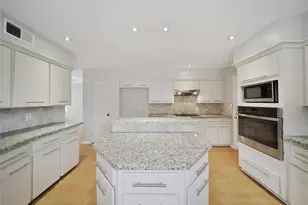 3203 Ashfield Dr, Houston, TX 77082 - Photo 14