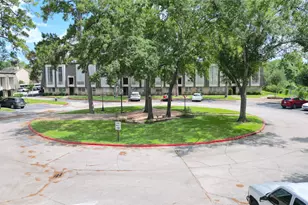 12633 Memorial Dr, Houston, TX 77024 - Photo 14