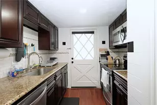 12633 Memorial Dr, Houston, TX 77024 - Photo 2