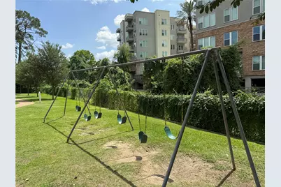 12633 Memorial Drive #236, Houston, TX 77024 - Photo 22