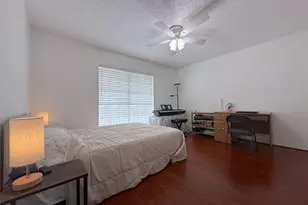 12633 Memorial Dr, Houston, TX 77024 - Photo 8