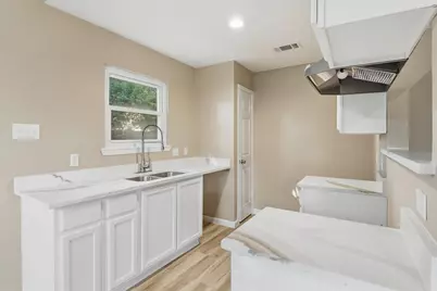 10943 Spanish Grant Drive, Sugar Land, TX 77498 - Photo 12