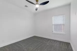 900 Lucky St, Houston, TX 77088 - Photo 16