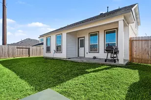 3303 Falling Brk Dr, Baytown, TX 77521 - Photo 24