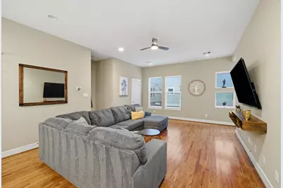 1036 W 24th Street, Houston, TX 77008 - Photo 10