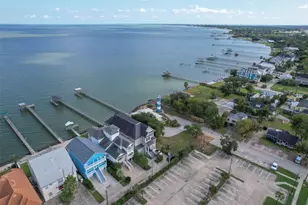 175 W 6th St, Kemah, TX 77565 - Photo 34