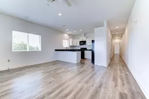 175 W 6th St, Kemah, TX 77565 - Photo 4