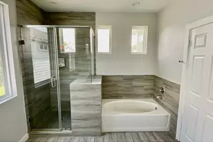 4923 Higgins St, Houston, TX 77033 - Photo 16