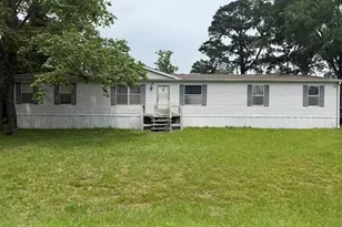 194 Mesquite, Livingston, TX 77351 - Photo 2