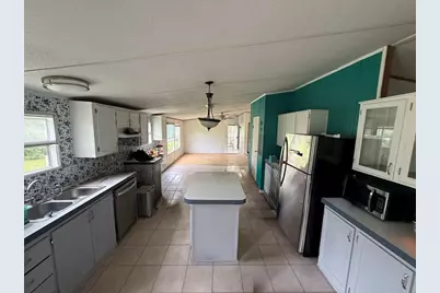 194 Mesquite, Livingston, TX 77351 - Photo 6