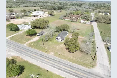 820 W Fairwinds Street, Hallettsville, TX 77964 - Photo 26