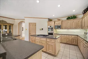 3319 Oakland Dr, Sugar Land, TX 77479 - Photo 14
