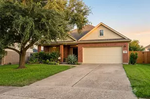1009 Bay Area Blvd, League City, TX 77573 - Photo 1