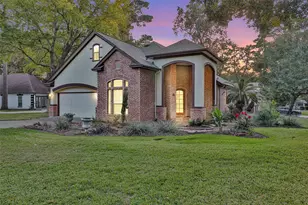 111 S Park Dr, Montgomery, TX 77356 - Photo 1