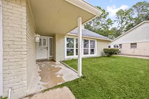 5914 Lawn Ln, Houston, TX 77088 - Photo 6