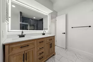 5914 Lawn Ln, Houston, TX 77088 - Photo 38