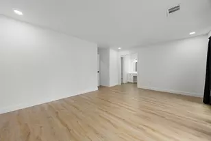 5914 Lawn Ln, Houston, TX 77088 - Photo 36