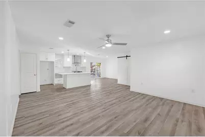 6014 Belarbor Street, Houston, TX 77033 - Photo 2