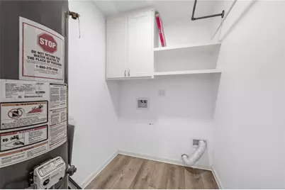 6014 Belarbor Street, Houston, TX 77033 - Photo 10
