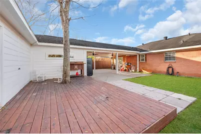 6014 Belarbor Street, Houston, TX 77033 - Photo 20