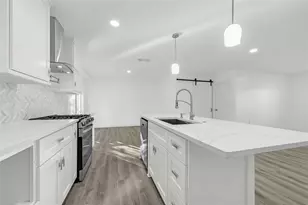 6014 Belarbor St, Houston, TX 77033 - Photo 8
