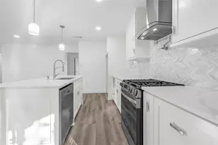 6014 Belarbor St, Houston, TX 77033 - Photo 4
