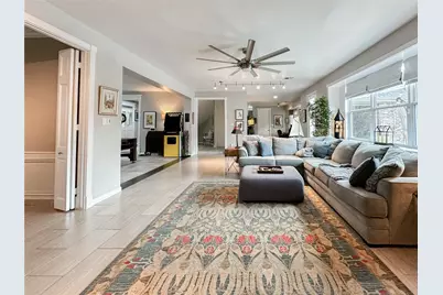 15735 Fleetwood Oaks Drive, Houston, TX 77079 - Photo 16