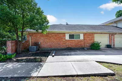 17104 Blackhawk Boulevard, Friendswood, TX 77546 - Photo 4