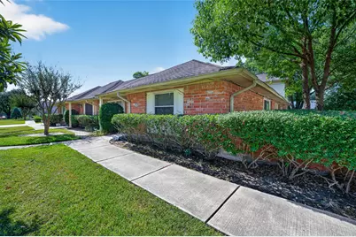 17104 Blackhawk Boulevard, Friendswood, TX 77546 - Photo 2