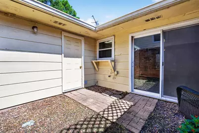 17104 Blackhawk Boulevard, Friendswood, TX 77546 - Photo 34