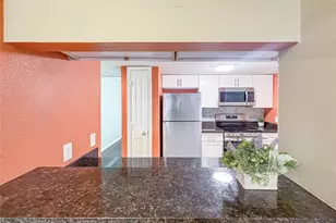 12633 Memorial Dr, Houston, TX 77024 - Photo 14