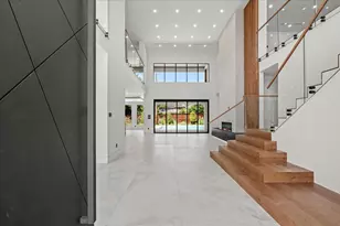 827 Bunker Hill Rd, Houston, TX 77024 - Photo 4