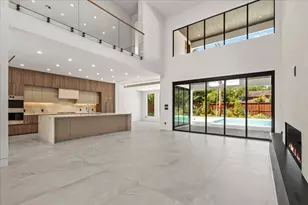 827 Bunker Hill Rd, Houston, TX 77024 - Photo 14