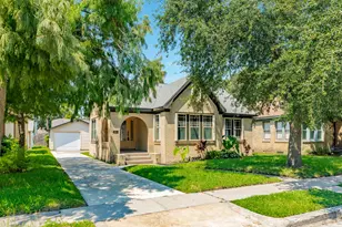 4910 Wharton Dr, Galveston, TX 77551 - Photo 4