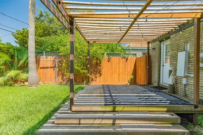 4910 Wharton Drive, Galveston, TX 77551 - Photo 20