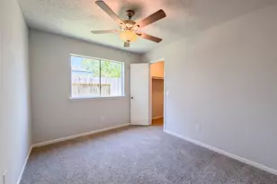 10422 Elk Point Ln, Houston, TX 77064 - Photo 10