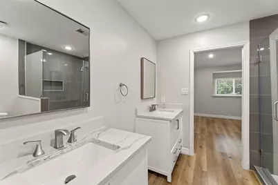 710 Country Place Drive #G, Houston, TX 77079 - Photo 10