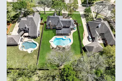306 Melodywood Drive, Friendswood, TX 77546 - Photo 4