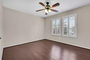 306 Melodywood Dr, Friendswood, TX 77546 - Photo 24