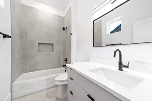 313 N Nagle St, Houston, TX 77003 - Photo 8