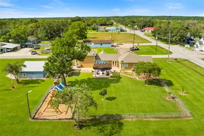 9203 Avenue G, Liverpool, TX 77577 - Photo 40