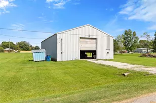 9203 Avenue G, Liverpool, TX 77577 - Photo 34