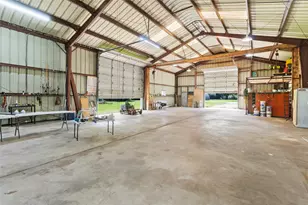 9203 Avenue G, Liverpool, TX 77577 - Photo 30