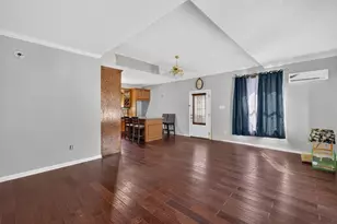 7420 Shotwell St, Houston, TX 77028 - Photo 2