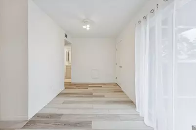 4450 Sherwood Lane #8, Houston, TX 77092 - Photo 6
