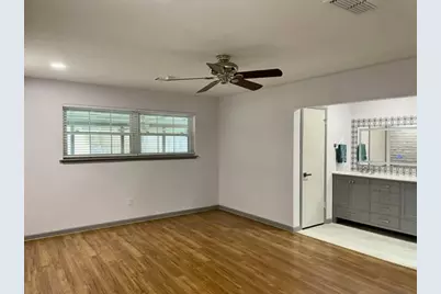 710 Voyager Drive, Houston, TX 77062 - Photo 14