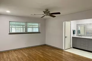 710 Voyager Dr, Houston, TX 77062 - Photo 14