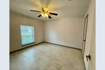 710 Voyager Drive, Houston, TX 77062 - Photo 28